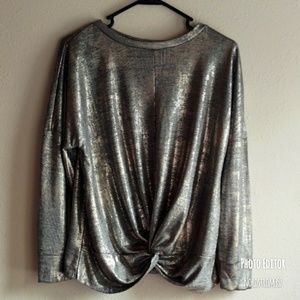 FOURTEENTH PLACE SMALL GOLD SEQUIN TOP